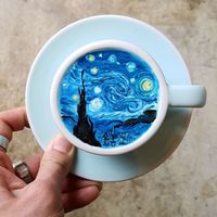 Mirip Artis Korea! Barista Ganteng Ini Jago Bikin Latte Art
