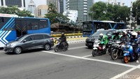 Sebelumnya, polisi telah melakukan sosialisasi dan uji coba sistem E-TLE selama satu bulan di sepanjang bulan Oktober lalu.