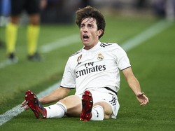Real Madrid memang tak begitu beruntung di bursa transfer musim panas ini karena pemain barunya belum mengilap semua. Kecuali Alvaro Odriozola yang bisa diandalkan sebagai bek kanan baru di kala Dani Carvajal cedera. (Juan Manuel Serrano Arce/Getty Images)