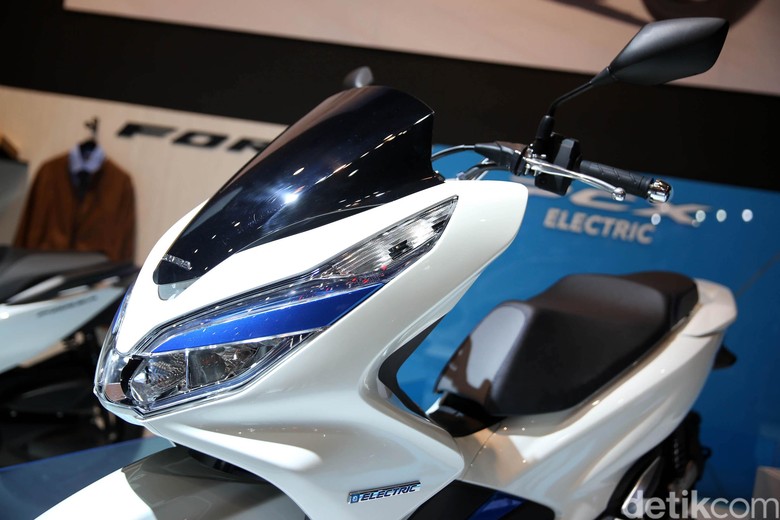 PCX Electric. Foto: Agung Pambudhy PCX Electric. Foto: Agung Pambudhy