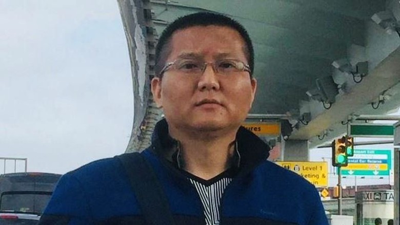 Pria China Lari ke AS Setelah Ajari Warga Kelabui Sensor Internet Great Firewall Pria China Lari ke AS Setelah Ajari Warga Kelabui Sensor Internet Great Firewall