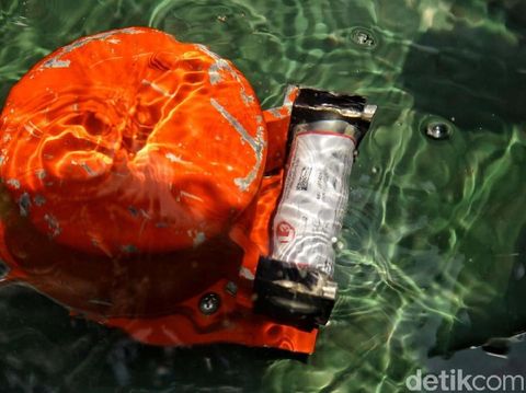 Masalah pada airspeed indicator didapatkan dari pengolahan data di FDR yang ditemukan