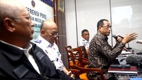 Black box pesawat beregister PK-LQP itu telah ditemukan pagi tadi pukul 10.05 WIB. Bagian black box yang ditemukan adalah FDR atau flight data recorder yang merupakan alat rekam data penerbangan pesawat.