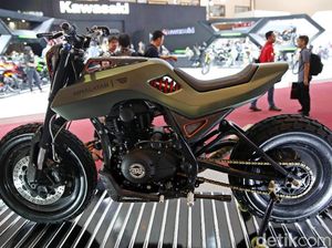 Ketika Motor Petualang Royal Enfield Dirombak