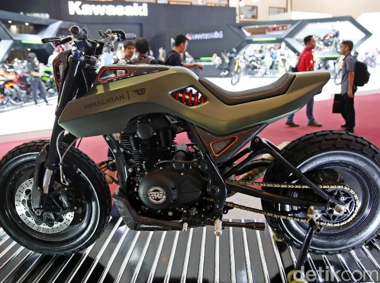 Ketika Motor Petualang Royal Enfield Dirombak