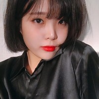 Chung Ah merupakan seseorang yang berprofesi sebagai freelance fotografer di negeri Ginseng. Foto: Instagram