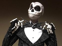 Ini Kostum Halloween Populer di Internet, Seram Campur Lucu!
