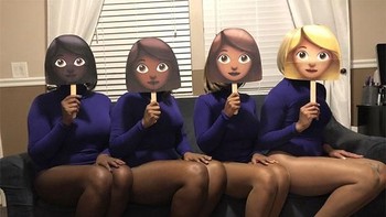 Kompak bareng sahabat di pesta halloween. (Foto: Boredpanda)