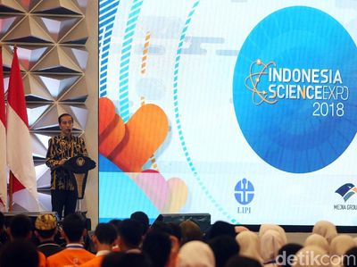 Gaya Jokowi Buka Pameran Indonesia Science Expo 2018