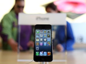 Konektor Jadul Apple VS USB Type-C dan Tekanan Uni Eropa