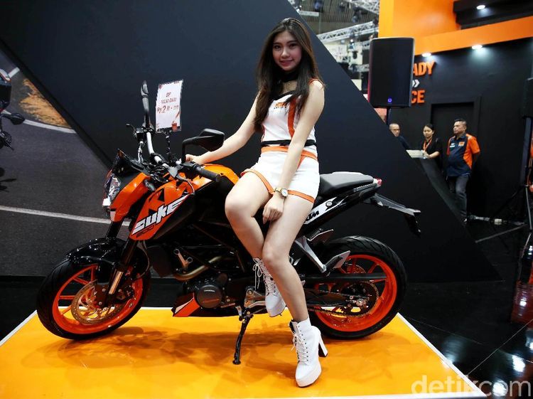 Gadis-gadis Cantik di IMOS Bikin Hati Adem