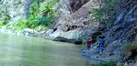 Kakek Pencari Ikan Tewas Terseret Arus Sungai di Sukabumi