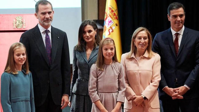 Putri Leonor adalah calon ratu dari kerajaan Spanyol. Gadis 13 tahun itu merupakan putri pertama dari Raja Felipe V dan Ratu Letizia yang kini tumbuh sebagai remaja.  Foto: Getty Images