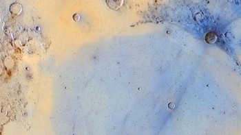 Juara kategori Our Moon - Jordi Delpeix Borrell. Celestron C-14 telescope, Sky-Watcher NEQ6 Pro mount, ZWO ASI 224MC camera, 4200 mm f/12, multiple 20-millisecond exposures. Foto: Royal Museums Greenwich