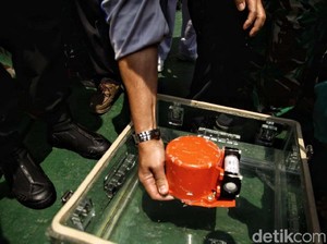 5 Fakta Black Box Pesawat yang Bisa Bunda Ajarkan pada Anak