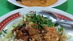 Hari Jumat Enaknya Jajan Nasi Lengko yang Murah Meriah