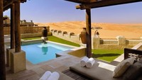 Hotel Qasr Al Sarab mulai dibangun pada tahun 2007. Saat kompleksnya sudah jadi, ada 154 kamar dan 52 vila pribadi di lahan seluas lebih dari 19.000 hektar (Qasr Al Sarab/Anantara/CNN Travel)