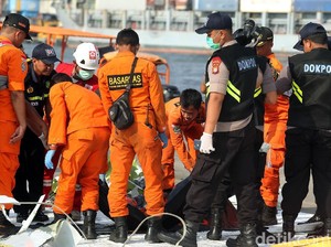 3 Jenazah Korban Lion Air Teridentifikasi Lewat Sepatu hingga Tato