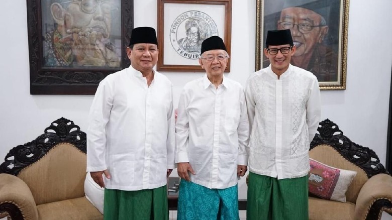 Prabowo-Sandi Bahas Ekonomi Bareng Gus Solah hingga Kwik Kian Gie Prabowo-Sandi Bahas Ekonomi Bareng Gus Solah hingga Kwik Kian Gie