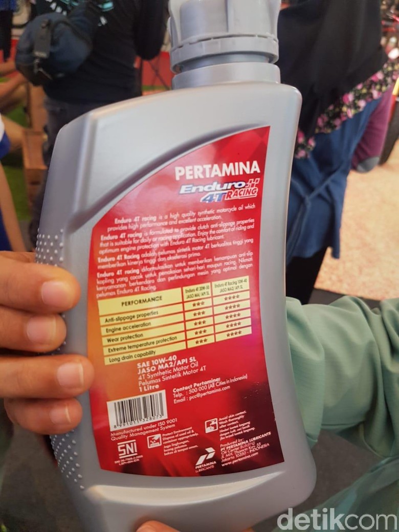 Logo SNI di Pelumas Pertamina. Foto: Rangga Rahadiansyah Logo SNI di Pelumas Pertamina. Foto: Rangga Rahadiansyah