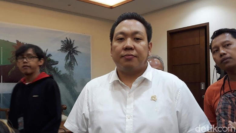 Survei Caleg DKI-III: Charles Honoris di Atas Lulung, Yusril Peringkat 3 Survei Caleg DKI-III: Charles Honoris di Atas Lulung, Yusril Peringkat 3