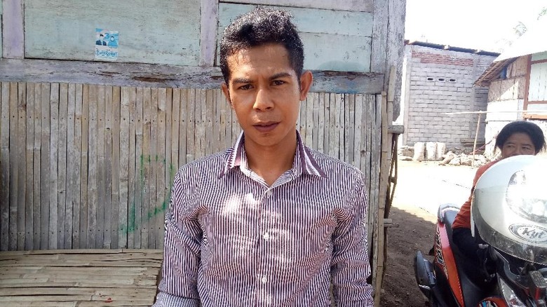 Guru di NTB Dipecat karena Ikut Demo Tuntut Kesejahteraan Guru di NTB Dipecat karena Ikut Demo Tuntut Kesejahteraan