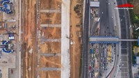 Sedang berlangsung pula persiapan pengerjaan secondary lining pada crown side dan wall side di Walini. Galiannya sudah sedalam 143 meter. Istimewa/KCIC.