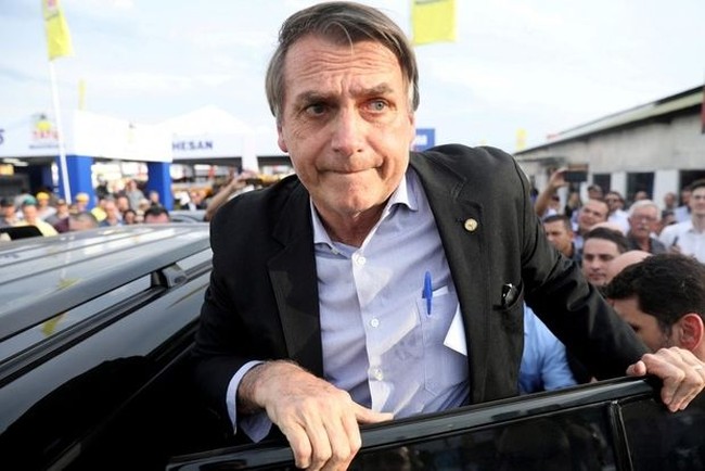 Selain selebriti, politisi juga mencuri perhatian para netizen. Jair Bolsonaro yang menjadi presiden terpilih Brazil pun menjadi top people 2018. Sebelum diangkat jadi presiden, Jair jadi perbincangan karena pernah ditusuk saat kampanye. Foto: Reuters