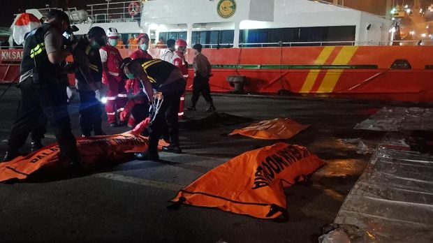 Tiba di Dermaga Tj Priok, Basarnas Bawa 7 Kantong Jenazah 