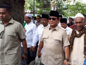 Prabowo Tiru India Bikin Program Gerakan Minum Susu