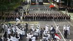 Kawal Massa Aksi 211, Pagar Berduri Dibentangkan