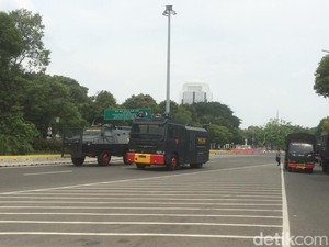 Jaga Aksi 211, Barracuda-Water Cannon Disiagakan Dekat Istana