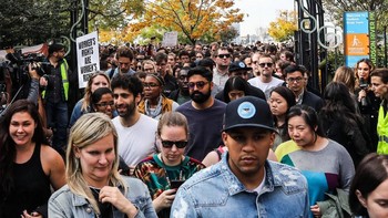 Di kasus Andy Rubin, selain memberi pesangon, bos besar Google Larry Page tetap memberikan pernyataan berisi pujian pada Rubin saat ia mengundurkan diri. Foto: Reuters