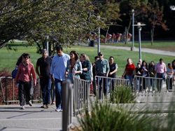 Penampakan Ribuan Karyawan Google Demo Besar-besaran