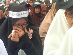 Aksi Bela Tauhid di Garut Ditutup dengan Isak Tangis