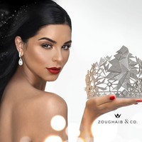 Di 2010, Rima pernah mengatakan bahwa dia datang dari keluarga yang beraneka ragam etnis dan keyakinan. Rima bahkan mengaku keluarganya membeli pohon Natal setiap perayaannya. Tapi tentu saja kita merayakan hari-hari besar Islam, ucap Rima kepada Huffington Post.  Foto: Instagram (@rimafakih)