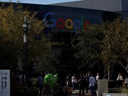 Penampakan Ribuan Karyawan Google Demo Besar-besaran