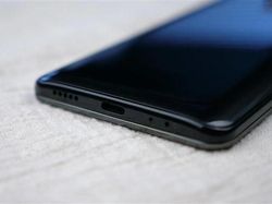 Ini Lenovo Z5 Pro, Sang Penantang Mi Mix 3 dan Magic 2