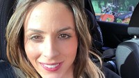 Sedangkan Alberto Moreno punya kekasih bernama Lilia Granadilla. Foto: Instagram @liliagranadilla