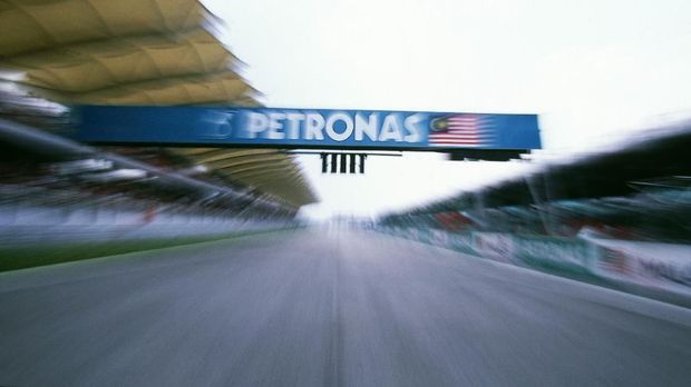 17 Maret 2002: Pemandangan pembalap saat dimulainya Grand Prix Formula Satu Malaysia di Sirkuit Sepang di Kuala Lumpur, Malaysia.  Kredit wajib: Mark Thompson/Getty Images