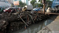 Galian saluran got itu terpantau sudah selesai, namun pemasangan box culvet untuk saluran air kotor belum dilakukan. Begini penampakannya.