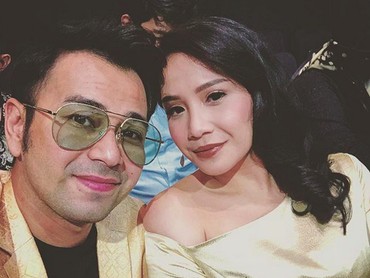 7 Kemesraan Pasangan Nagita Slavina dan Raffi Ahmad