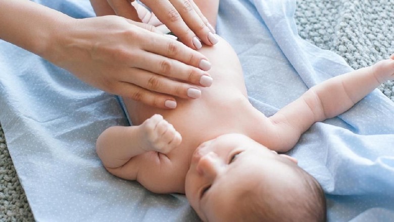 pijat bayi/Foto: iStock pijat bayi/Foto: iStock