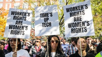 Ada beberapa tuntutan yang diminta para karyawan Google di antaranya mengakhiri pemaksaan arbitrasi pada kasus diskriminasi dan pelecehan, komitmen untuk mengakhiri ketidakadilan jumlah gaji dan kesempatan serta mengungkap kasus pelecehan seks secara transparan ke publik. Foto: Reuters