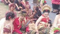Pawai berlangsung meriah dan gembira. (Hari/detikTravel)