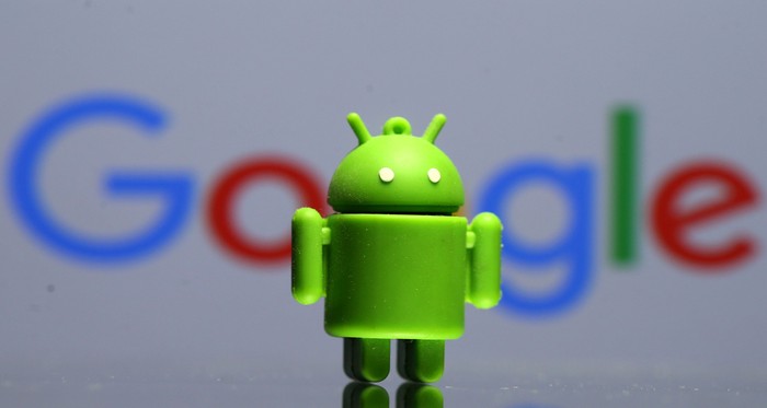 FILE PHOTO: A 3D printed Android mascot Bugdroid is seen in front of a Google logo in this illustration taken July 9, 2017. Picture taken July 9, 2017.  REUTERS/Dado Ruvic/Illustration - RC1B112FBA80/File Photo