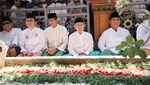 Kala Prabowo-Sandi Bersarung Hijau