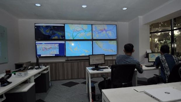 Triasmitra Perkokoh Layanan Bisnis Kabel Laut