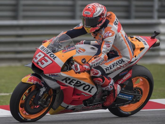 Aksi Marc Marquez di sesi latihan bebas MotoGP Malaysia, Jumat (2/11/2018). (Foto: Mirco Lazzari gp/Getty Images) Aksi Marc Marquez di sesi latihan bebas MotoGP Malaysia, Jumat (2/11/2018). (Foto: Mirco Lazzari gp/Getty Images)