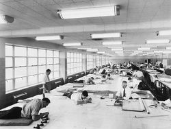 Suasana Kerja Zaman Old Saat  Program AutoCAD Belum Hadir